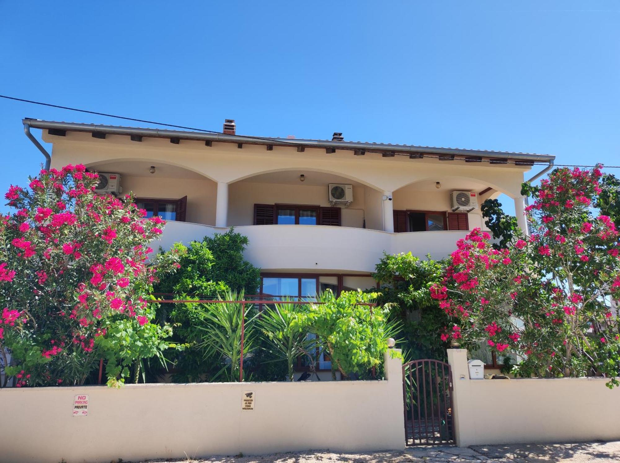 Apartments Busic Biograd Na Moru Exterior foto